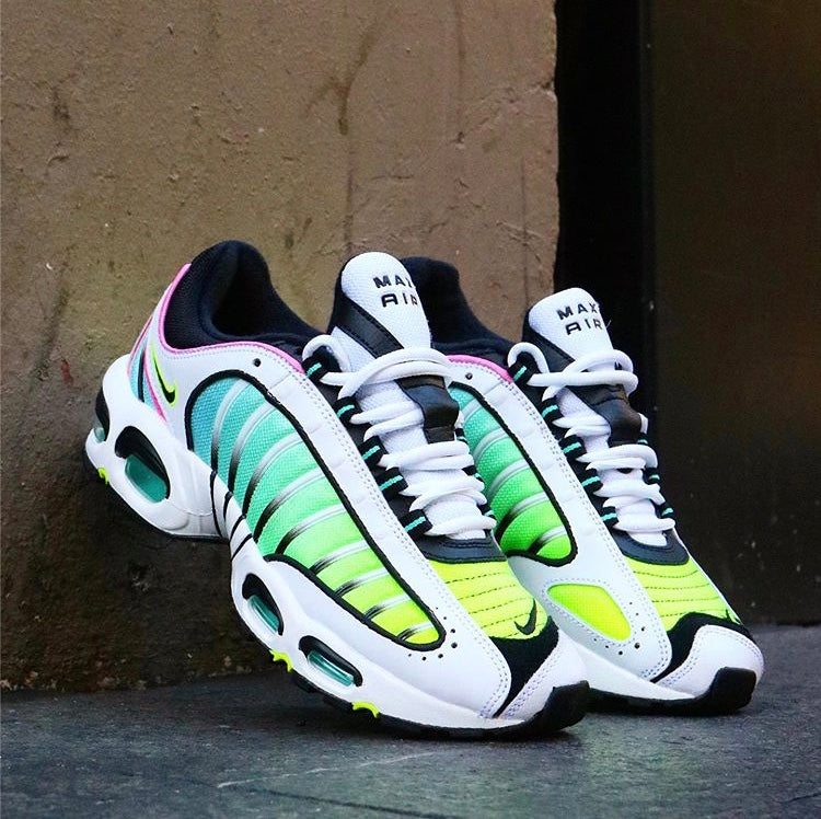 Enjoy the Aussie sun with some Tailwind 4's