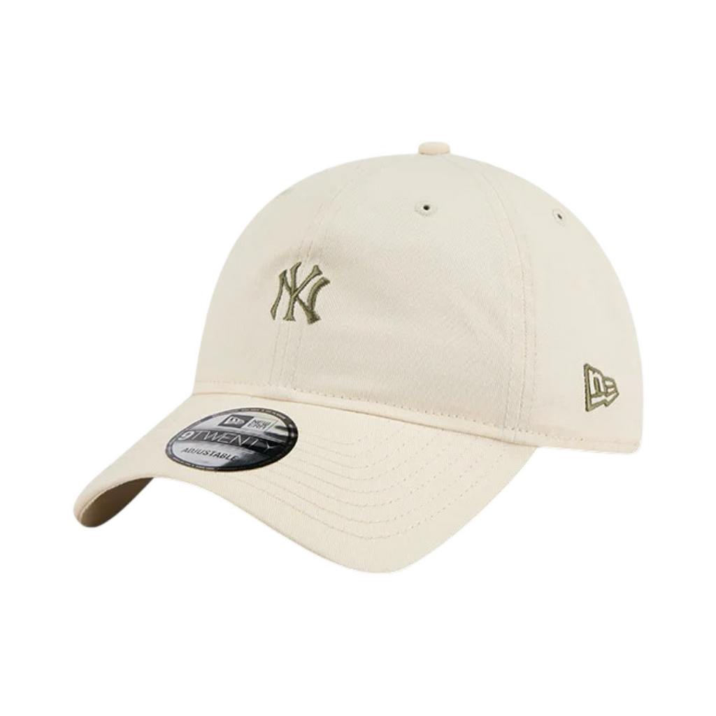 New Era 920 Pre Curved Mini Vintage New York Yankees Light Cream Cap