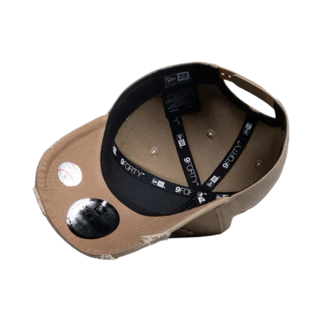 New Era 940 A-Frame Applique Distress Snapback New York Yankees Khaki Cap