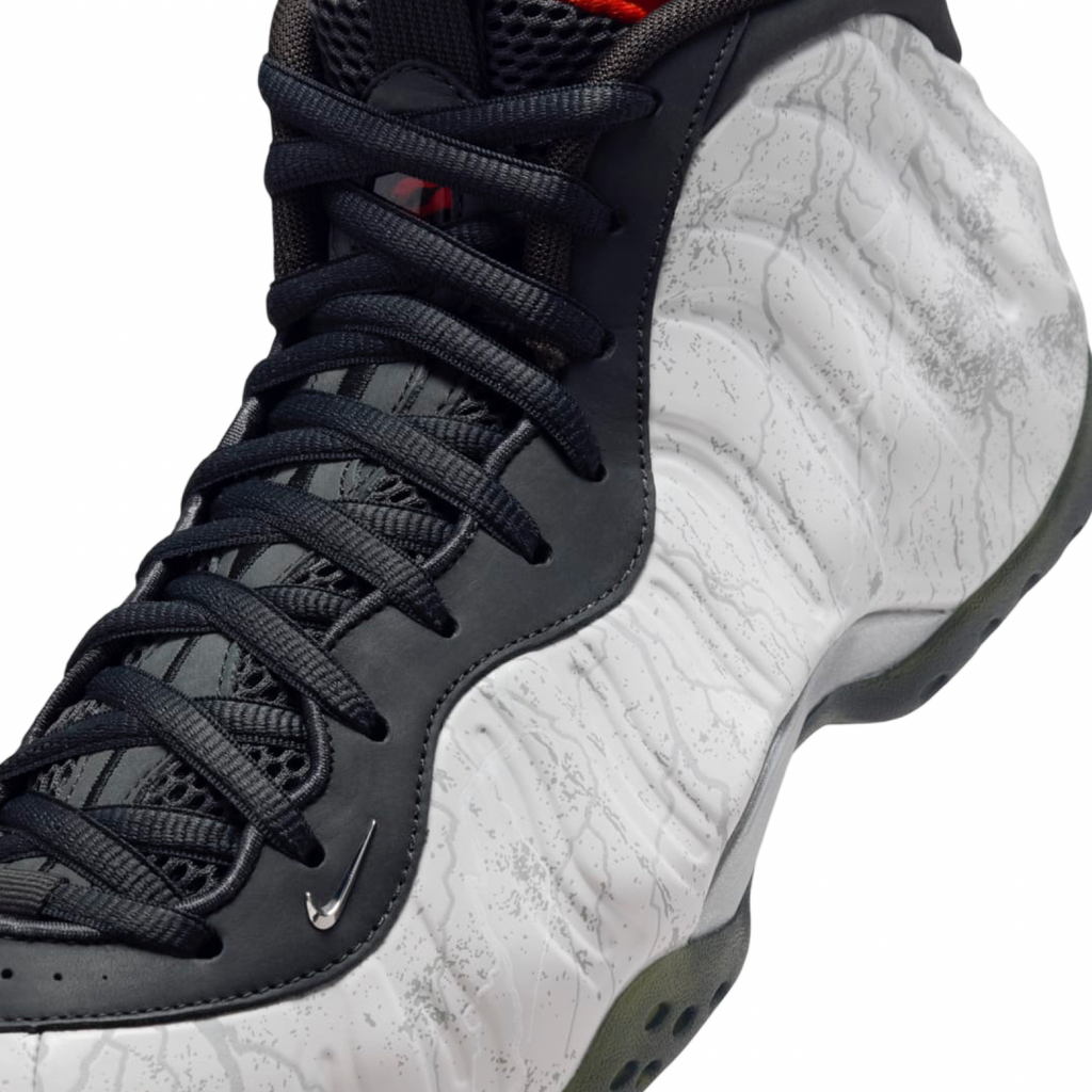 Nike Foamposite Tekken 8 Jin Kazama Photon Dust Metallic Dark Grey Off Noir