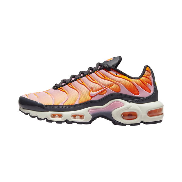 Nike Women's Air Max Plus TN Off Noir Medium Soft Pink Sherbert