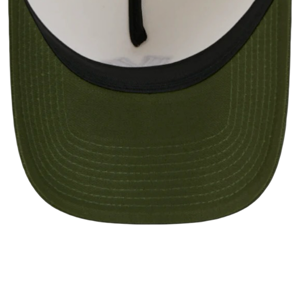 New Era 9Forty A-Frame Metallic Script New York Yankees White Gold Green Snapback Cap