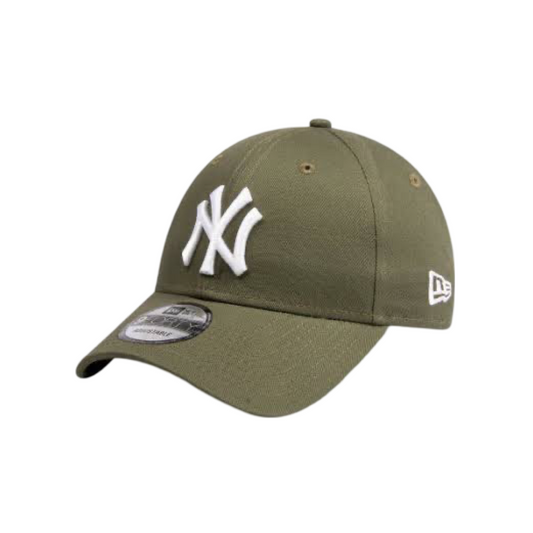 New Era 940 New York Yankees Strapback Cap Olive