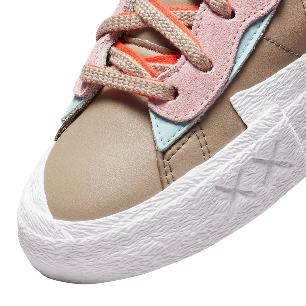 KAWS x Nike x Sacai Blazer Low Reed Bright Spruce White