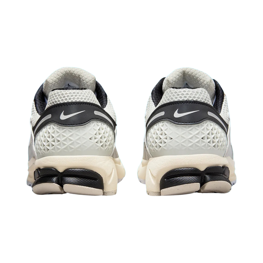 Nike Zoom Vomero 5 Supersonic Light Bone Black