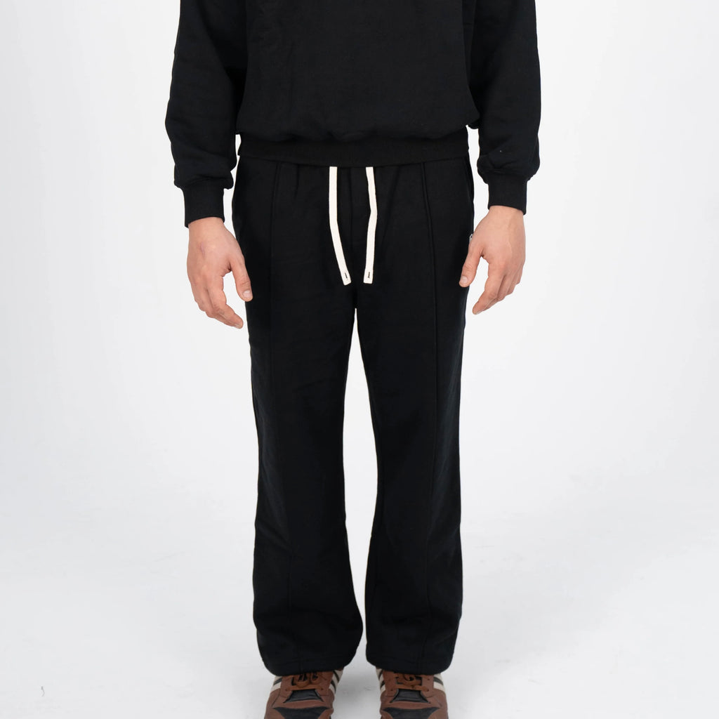 LEBEL Sweatpants Black