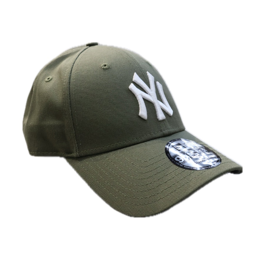 New Era 940 New York Yankees Strapback Cap Olive