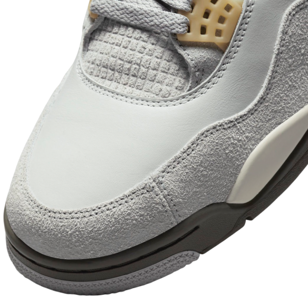 Air Jordan 4 SE Craft Photon Dust Pale Vanilla