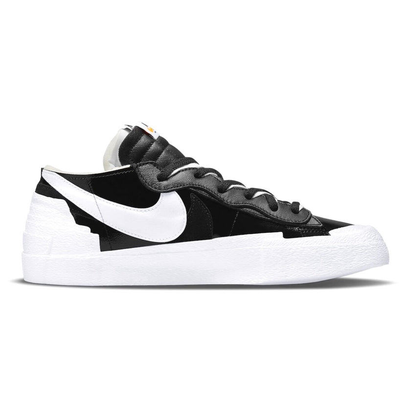 Sacai x nike black and white online