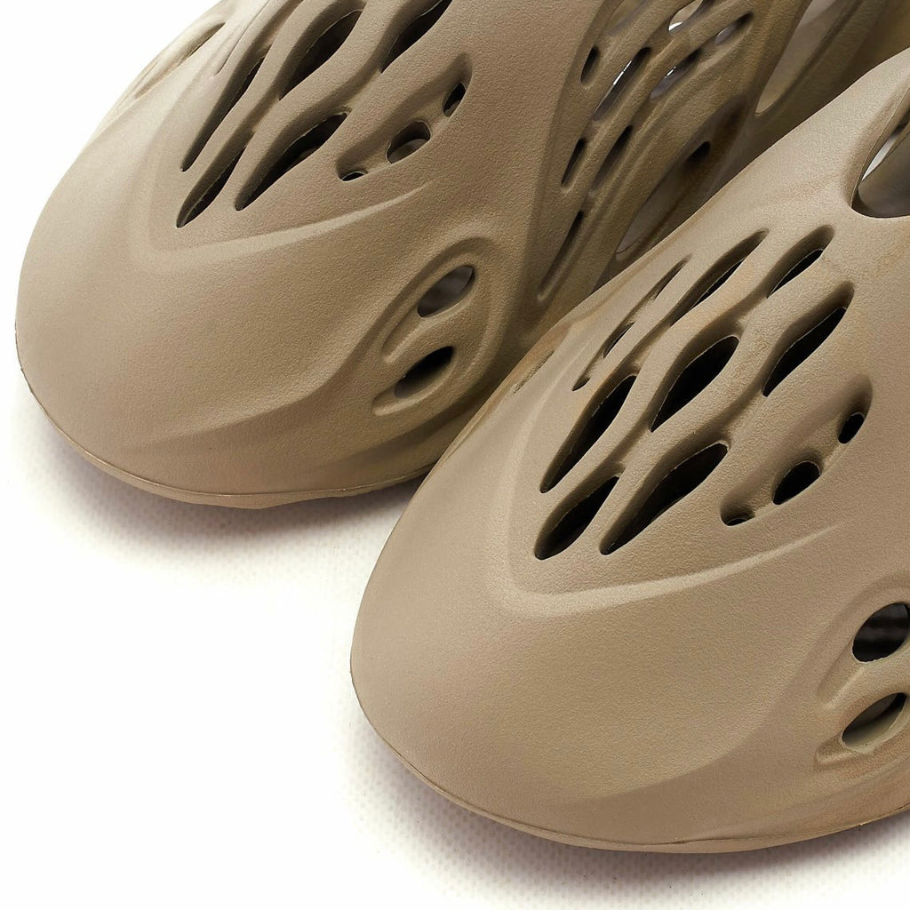 Yeezy Foam Runner RNNR Stone Sage By adidas