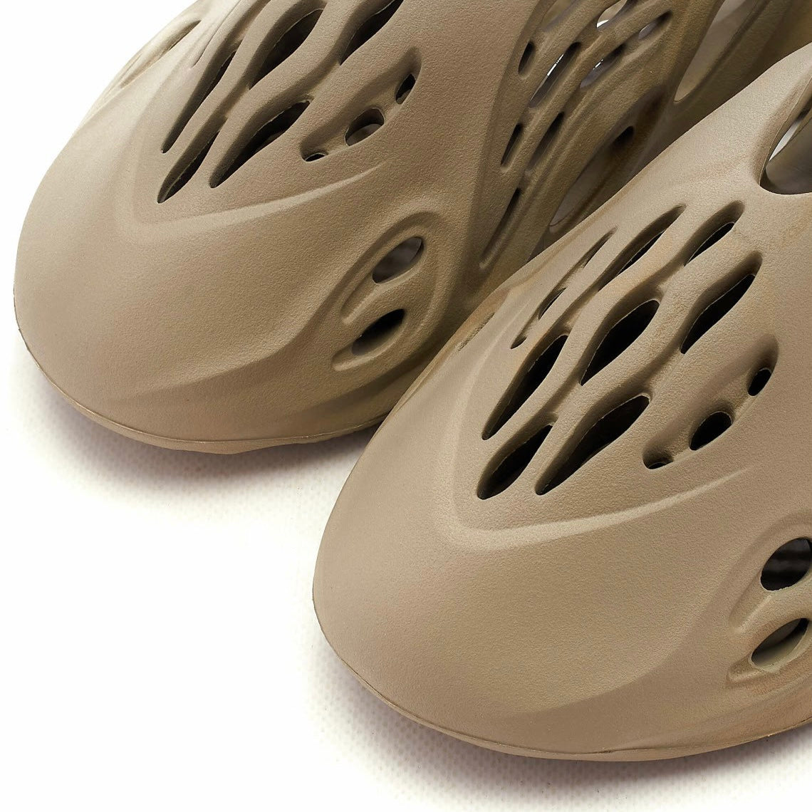 Yeezy Foam Runner RNNR Stone Sage By adidas