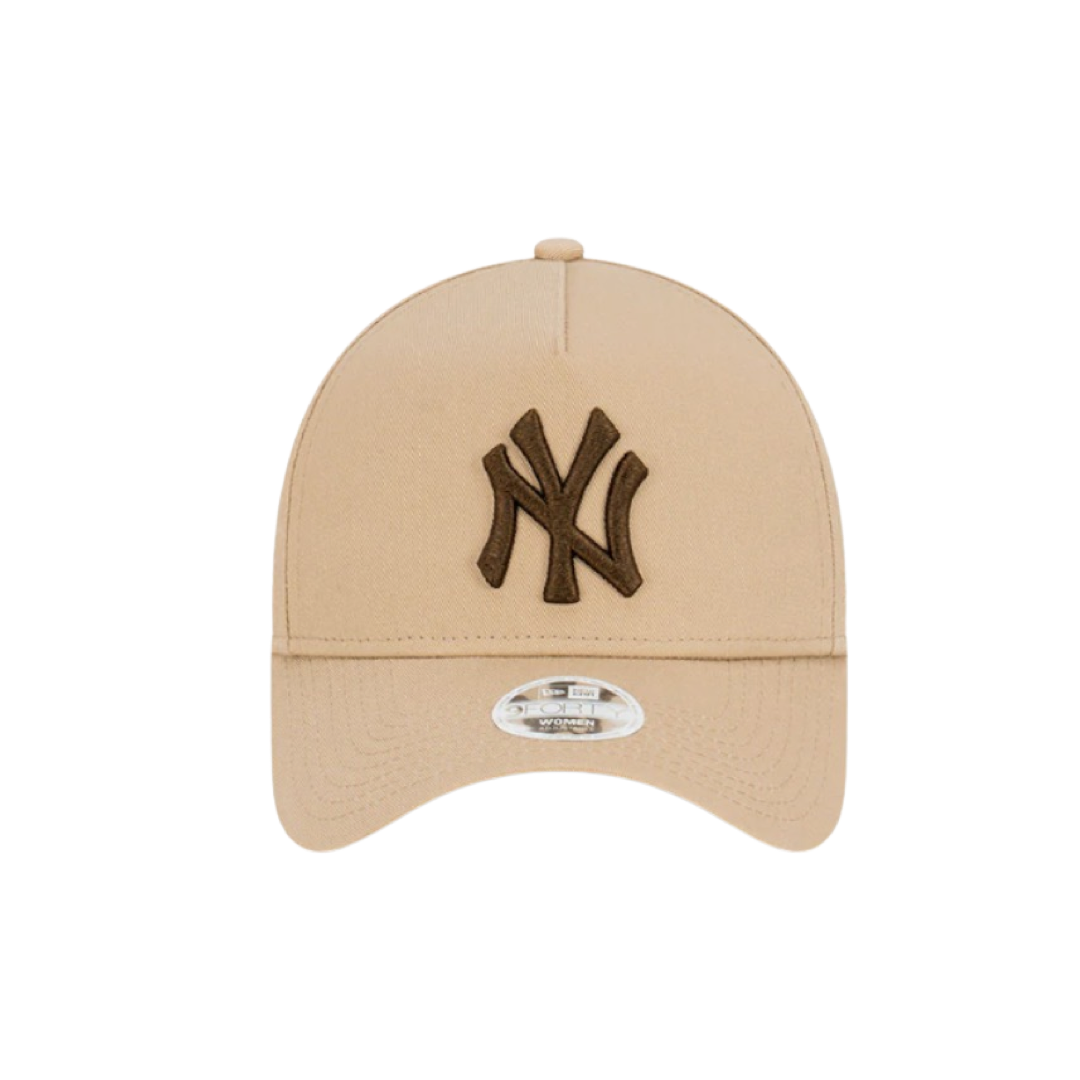 Women's New Era 940 Pre-Curved A-Frame New York Yankees Toffee Camel Wheat Clothstrap Cap