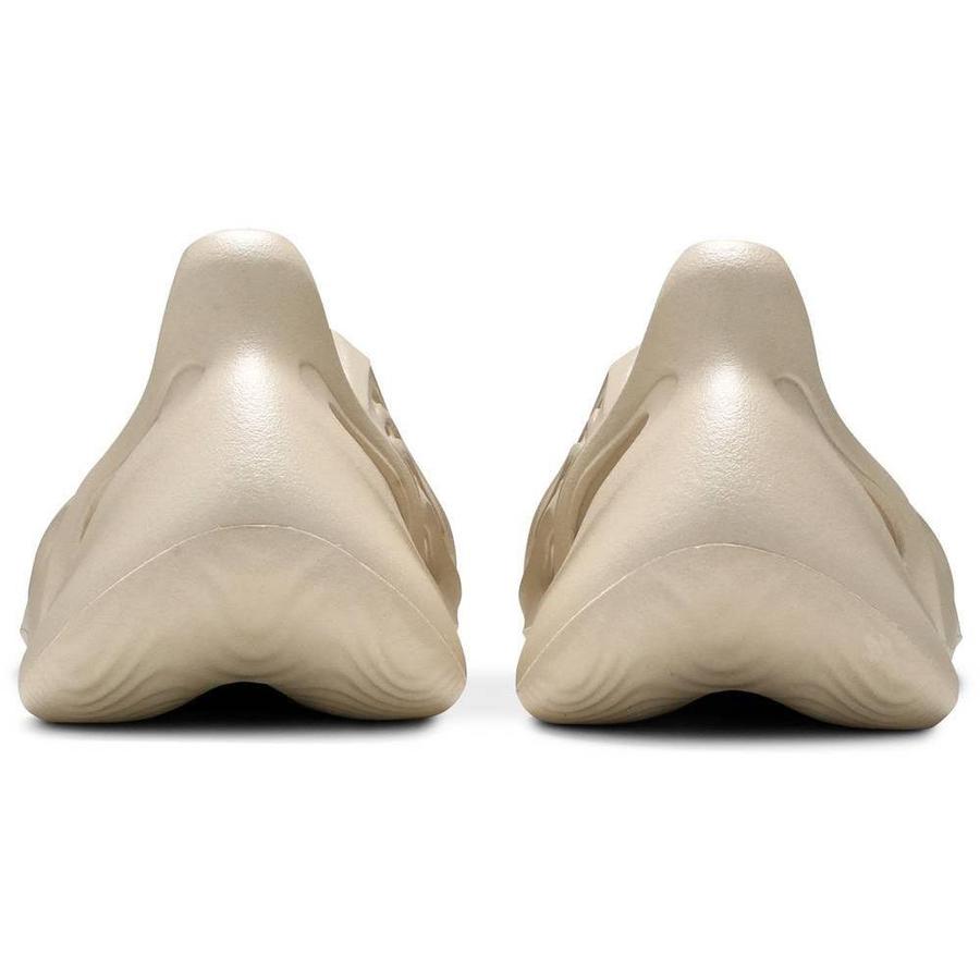 Yeezy Foam Runner RNNR Sand By adidas