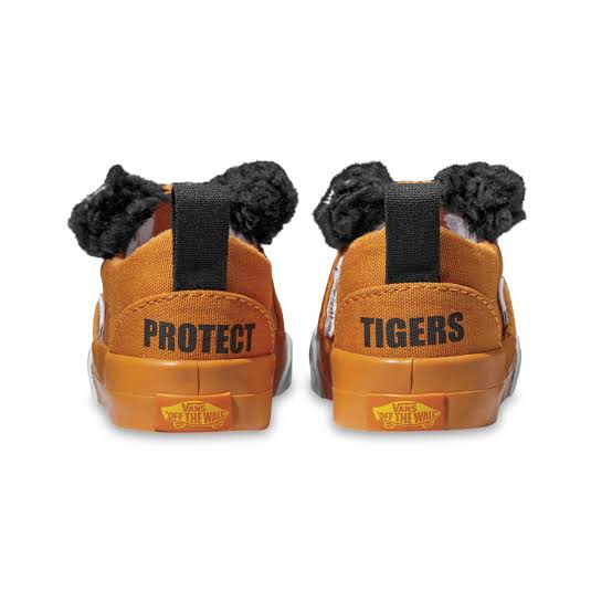 Vans Toddler Classic Slip On vel-cro Discover Project Multi Tiger
