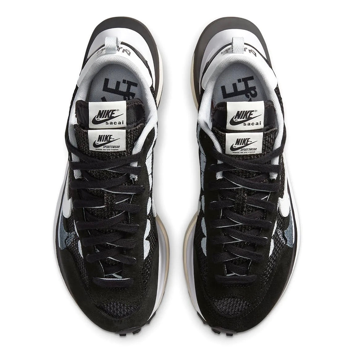 Nike Sacai x Vaporwaffle Black Summit White
