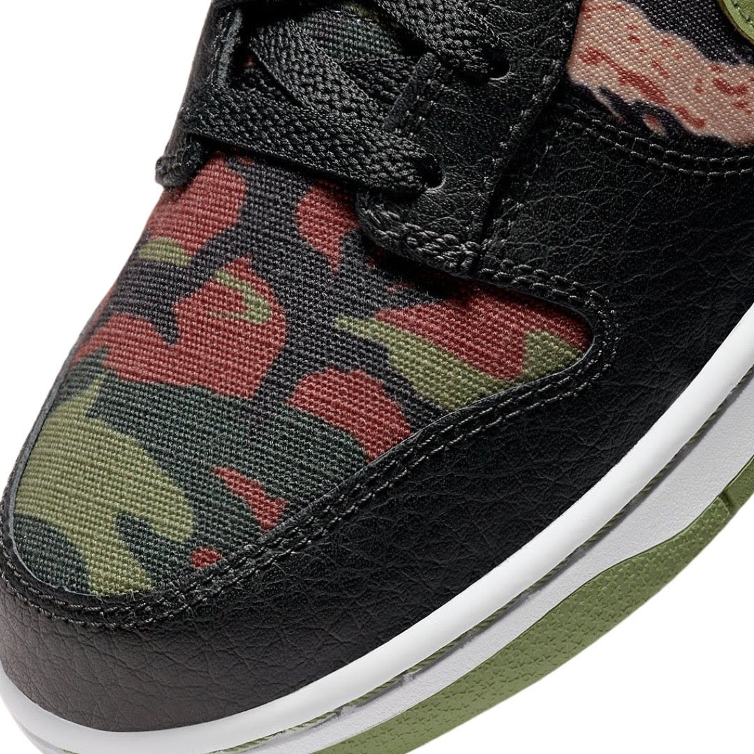 Nike Dunk Low SE Sail Multi Camo